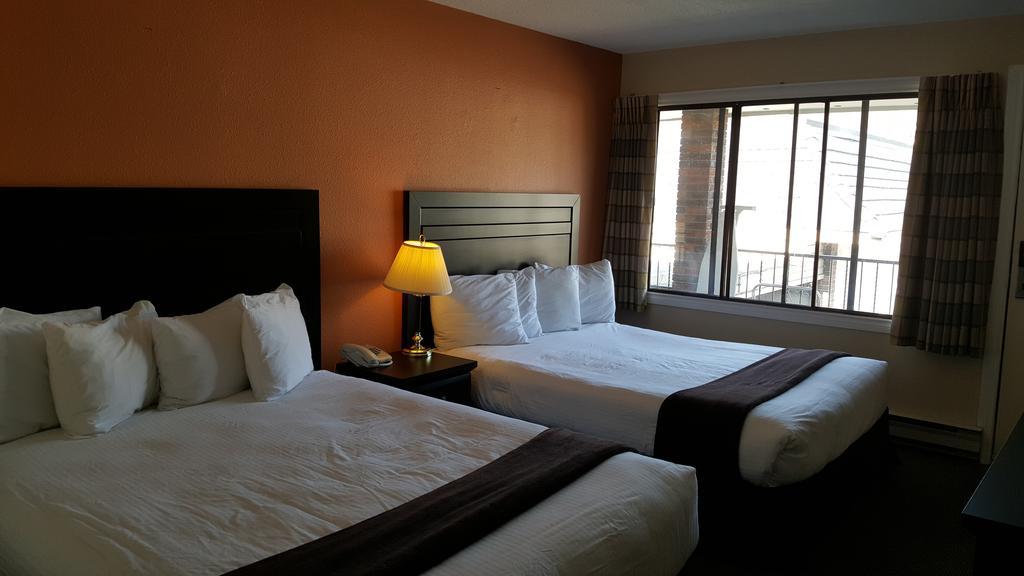 North Pointe Inn And Suites Κελόουνα  Εξωτερικό φωτογραφία