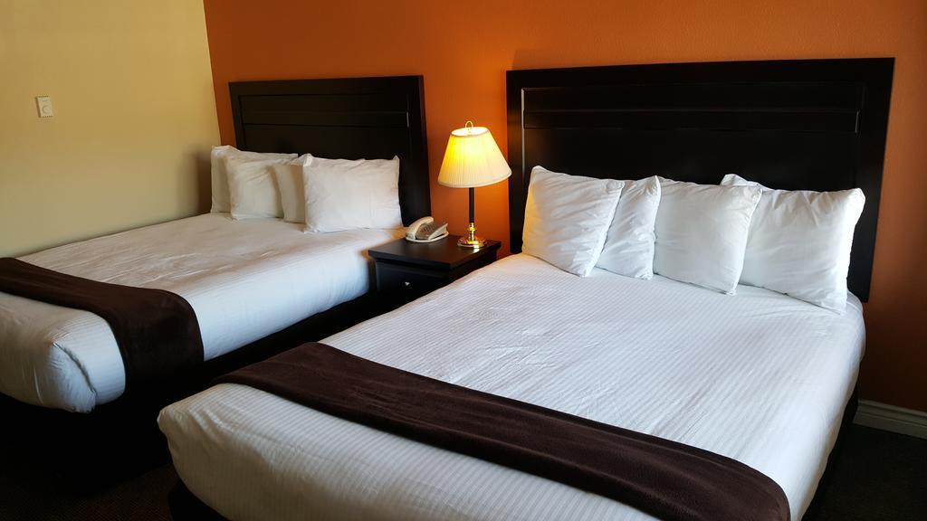 North Pointe Inn And Suites Κελόουνα  Εξωτερικό φωτογραφία