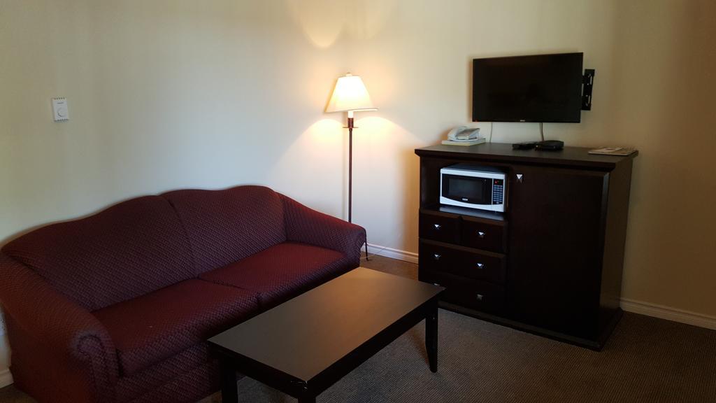 North Pointe Inn And Suites Κελόουνα  Εξωτερικό φωτογραφία